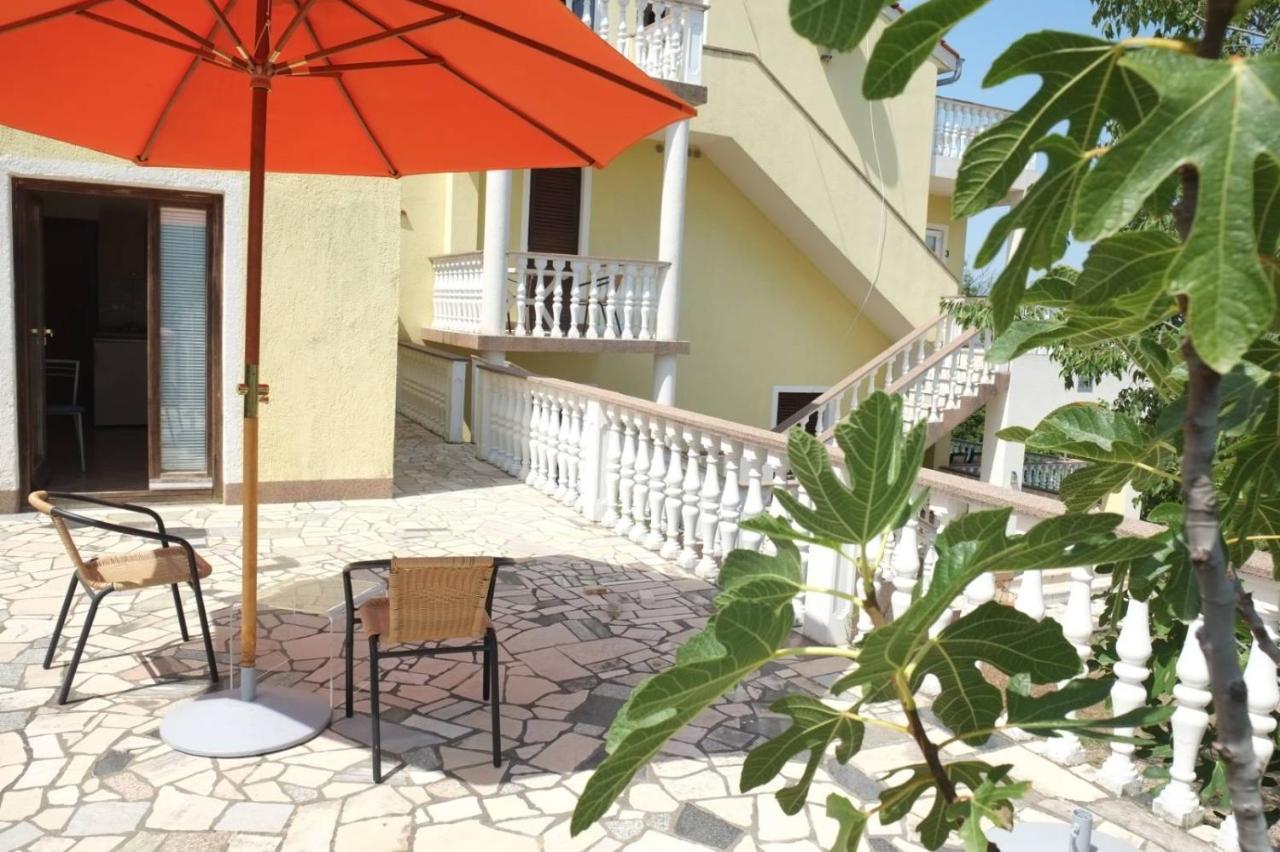 Hilltop Villa Risika Bagian luar foto