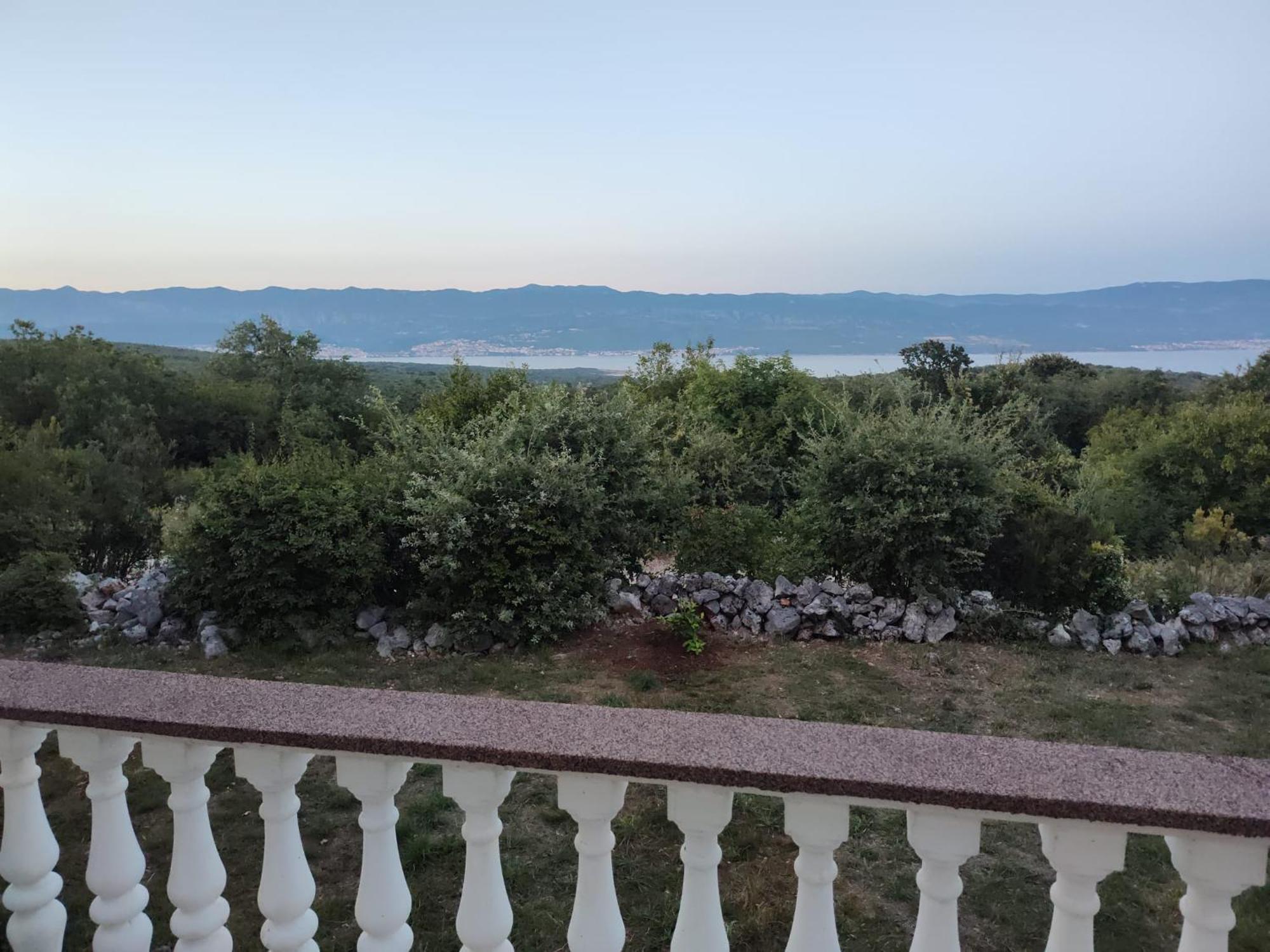 Hilltop Villa Risika Bagian luar foto