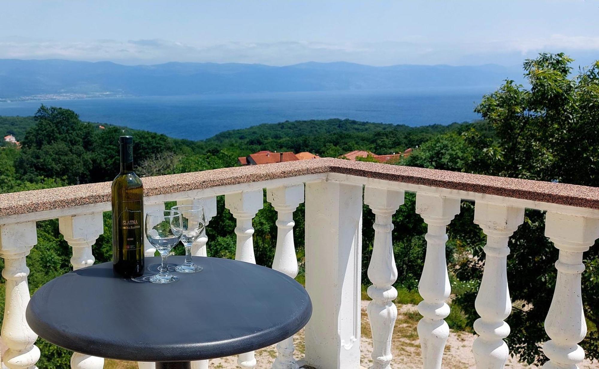 Hilltop Villa Risika Bagian luar foto